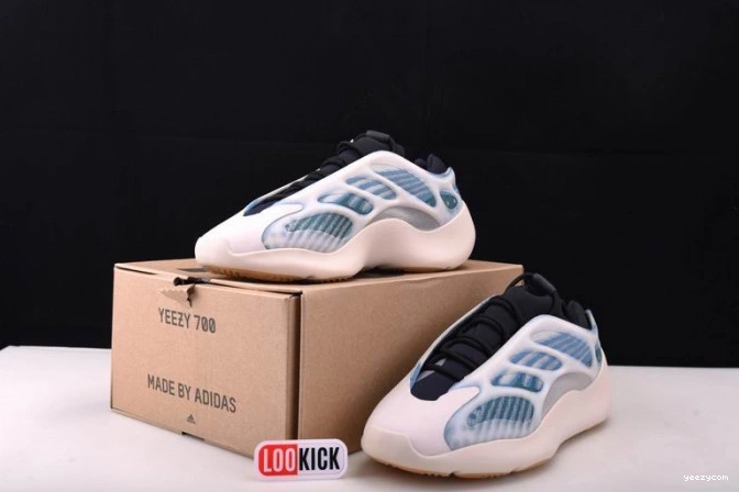 YEEZY ADIDAS 700 V3 GY0260 0922
